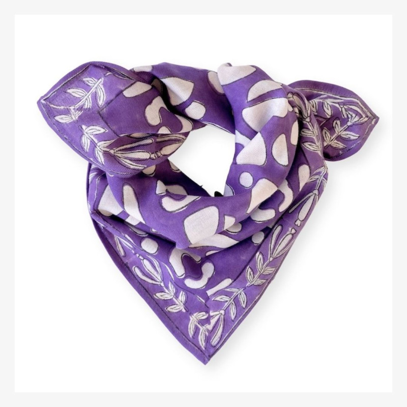 Petit foulard Manika " Artistic violette " de la marque Apaches Collections